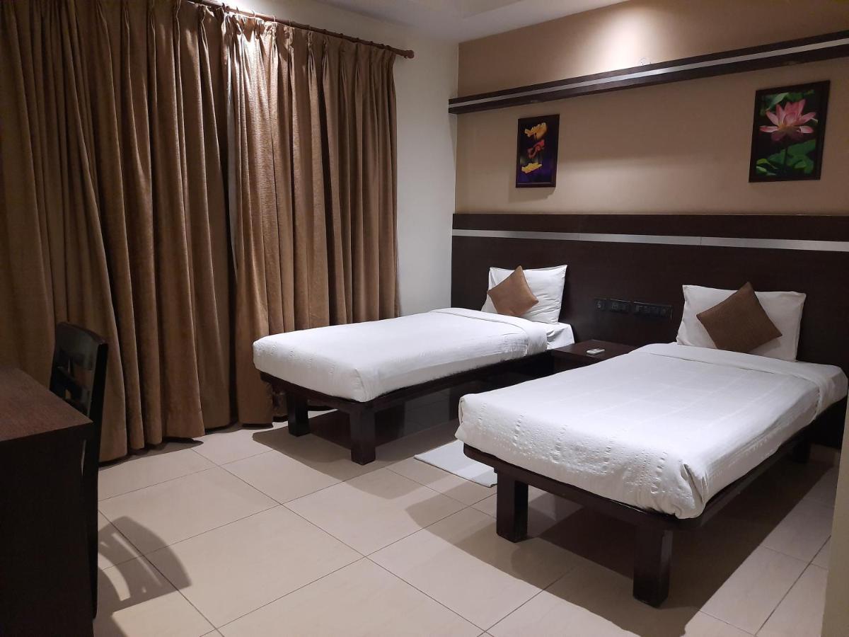 Hotel Nagarjuna Suites Bangalore Extérieur photo